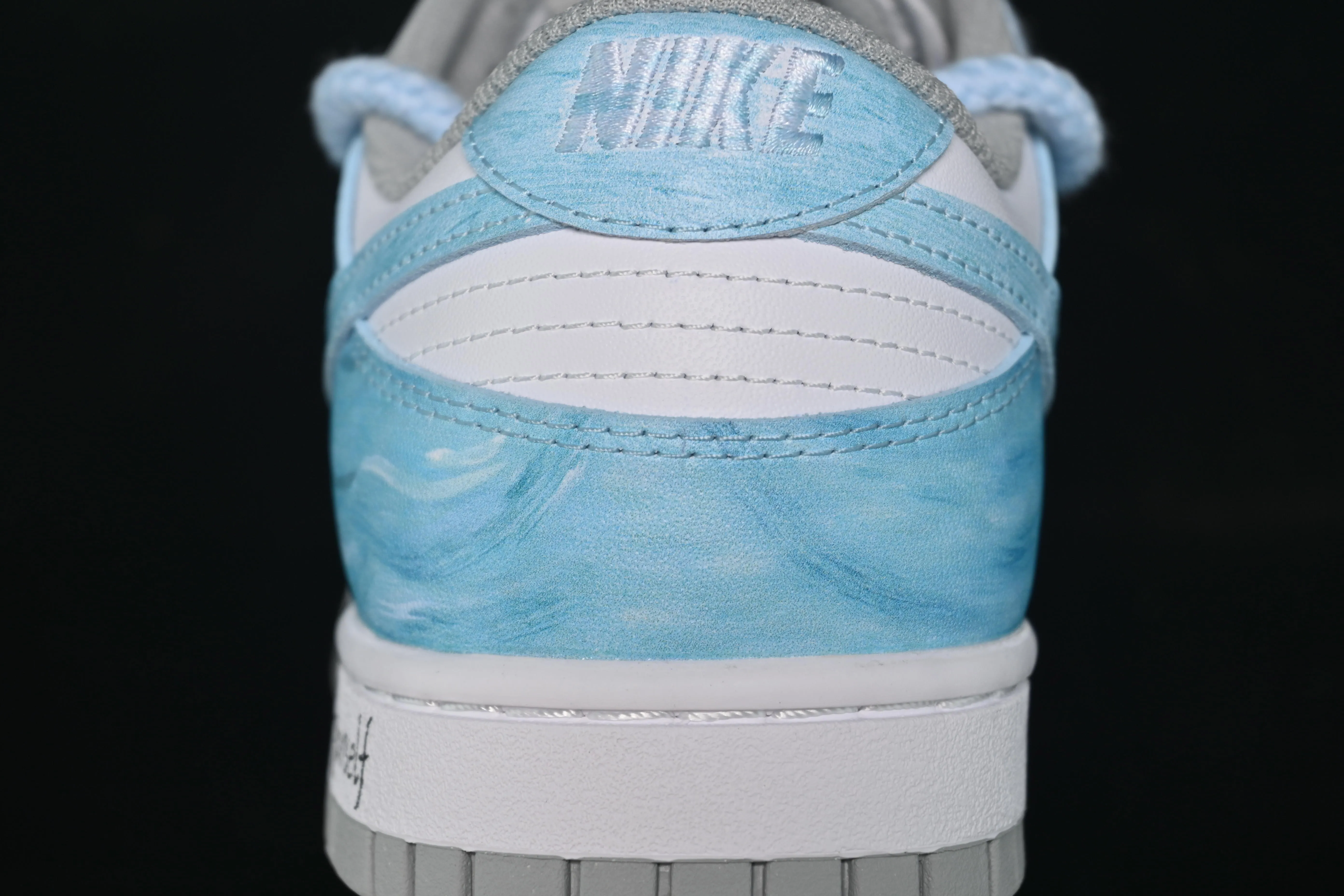 All categories Nk SB Dunk Series Nk SB Dunk Low High-end customized low-top sneakers Nike SB Dunk Low Ocean Blue Straps Low-top casual sneakers HF5441-105